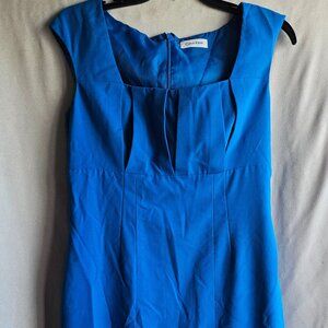 Calvin Klein size 6 blue dress. Great for work. Pattern on top.